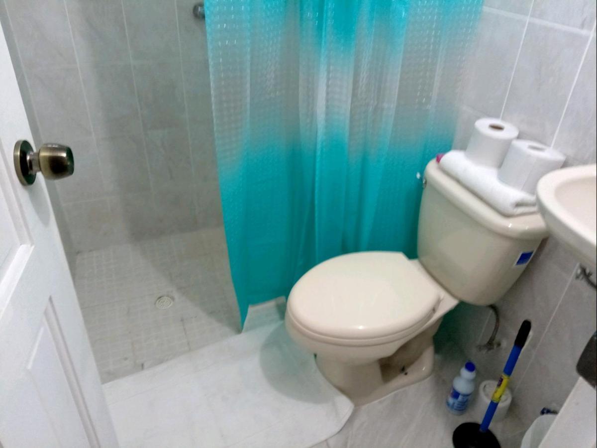 Habitacion Privada A 8 Minutos Del Aeropuerto Tocumen Apartment Tapia Numero Dos Ngoại thất bức ảnh
