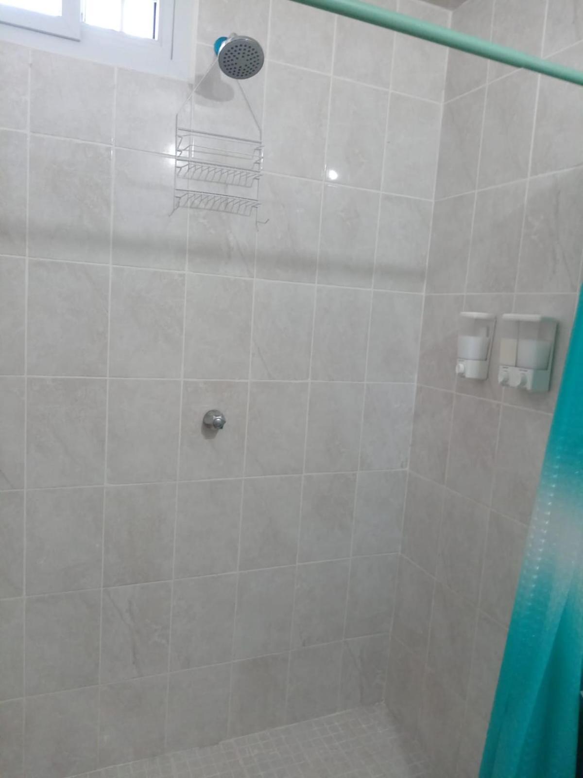 Habitacion Privada A 8 Minutos Del Aeropuerto Tocumen Apartment Tapia Numero Dos Ngoại thất bức ảnh